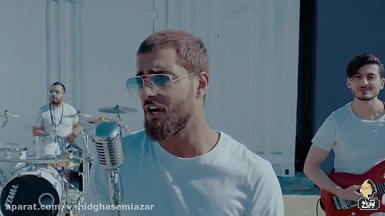 ماکان بند  با تو