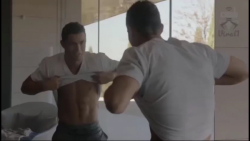 فیلم پسری که روح او با کریس رو...