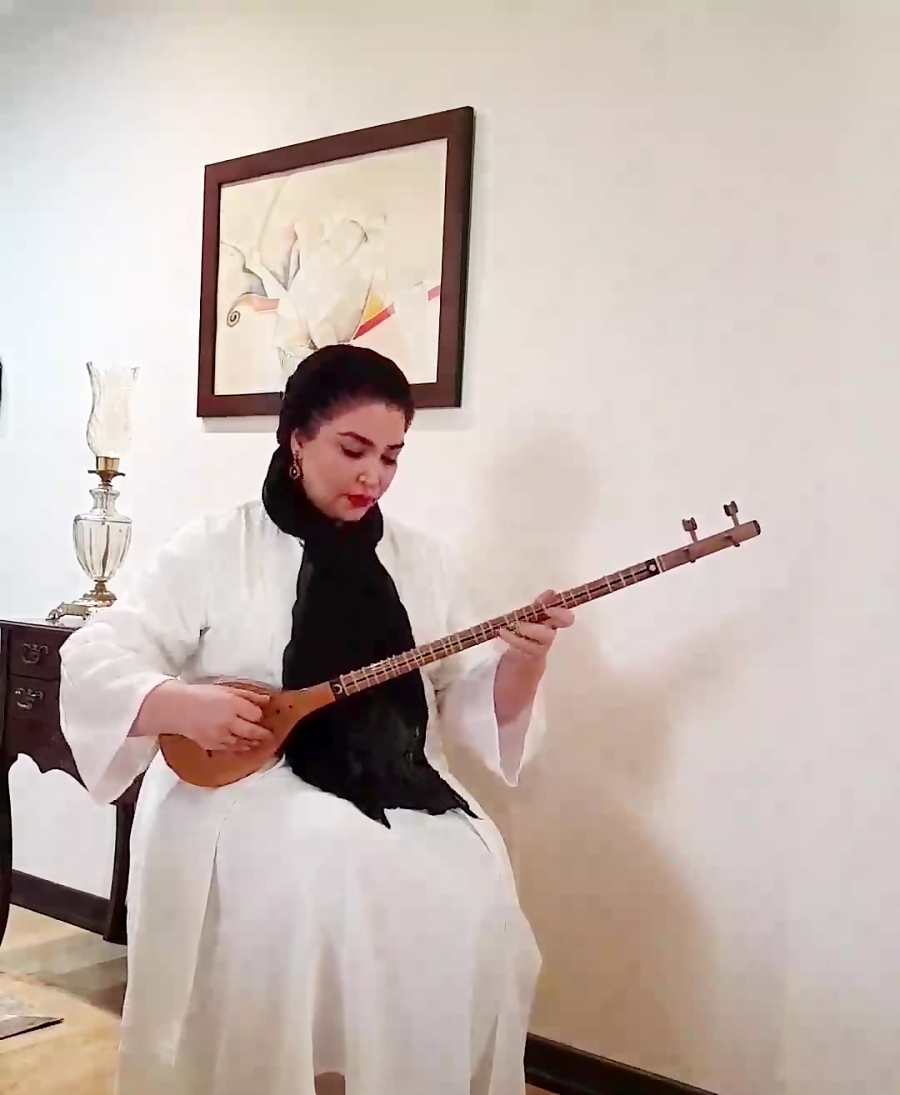 سه تار:آزاده امیری