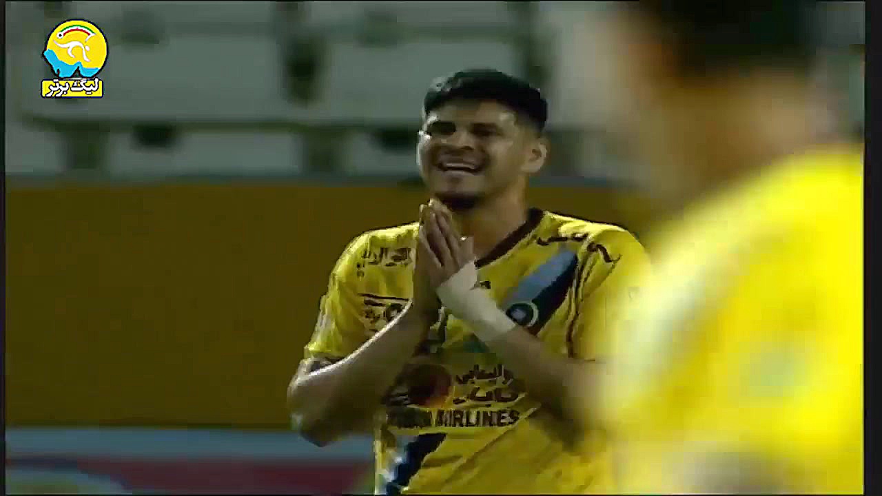 خلاصه بازی سپاهان 1  نساجی 1