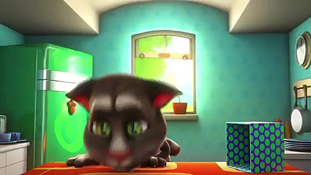 تام سخنگو  کارتون فوق العاده