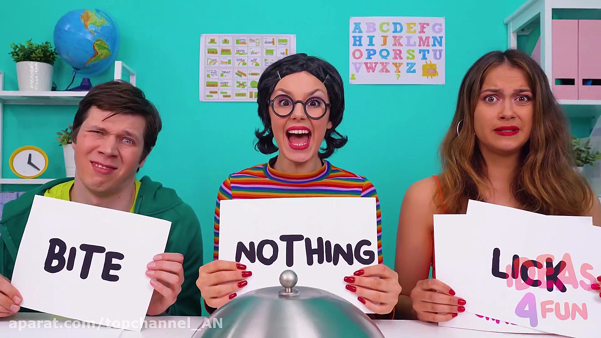 چالش خوردن خوراکی ها یا لیس زد...