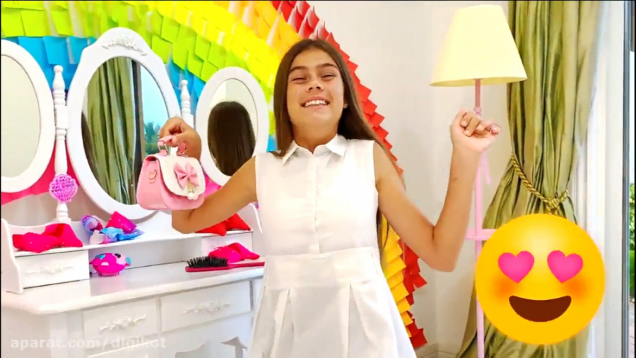 ناستیا و میا  ماجراهای استیسی...