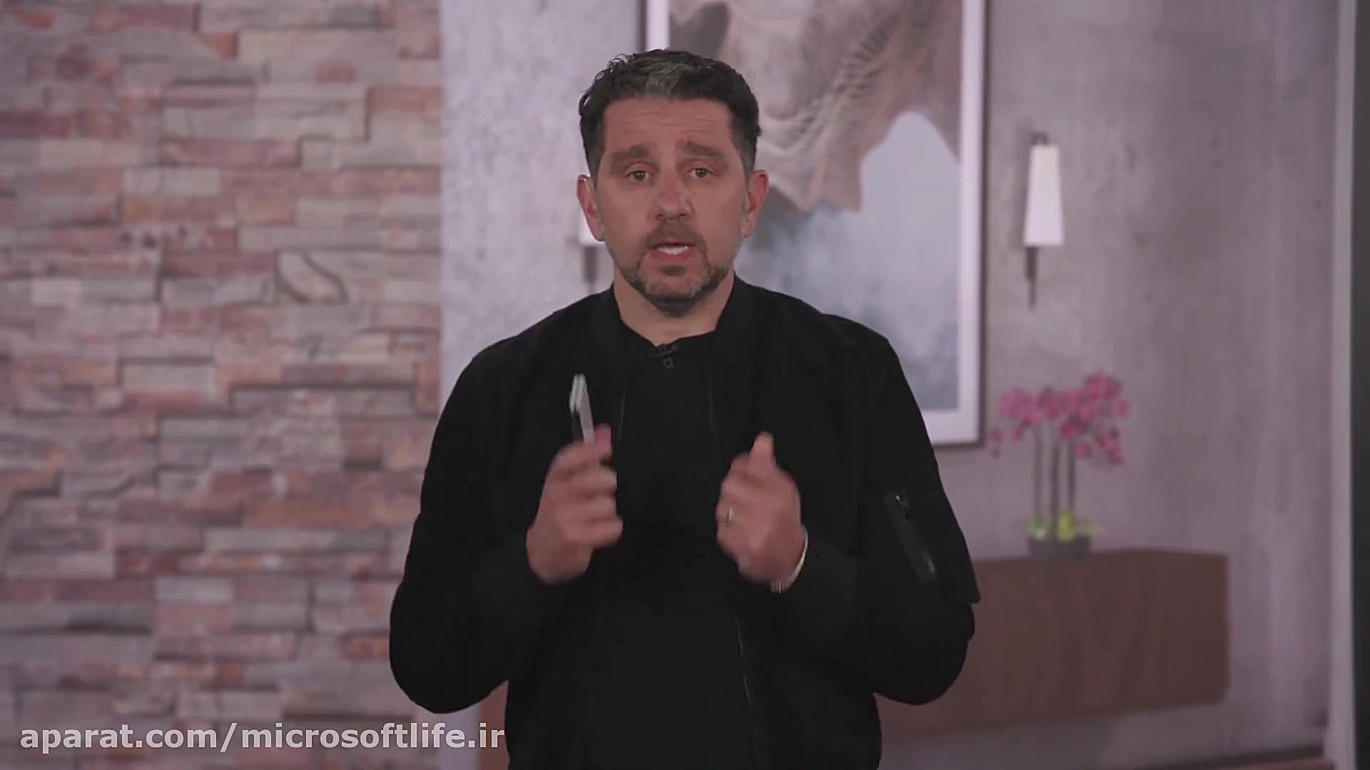 معرفی Surface Duo توسط پانوس پ...