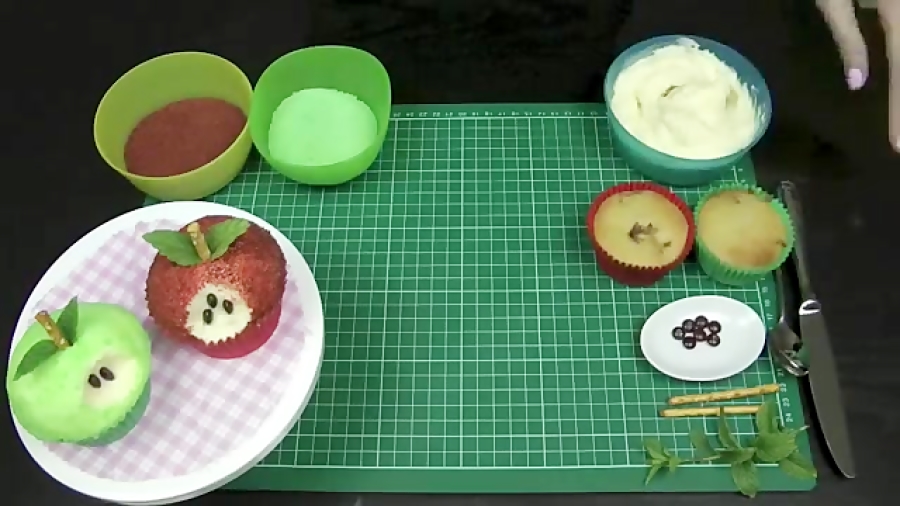 Apple Cupcakes! Make Vegan Car...
