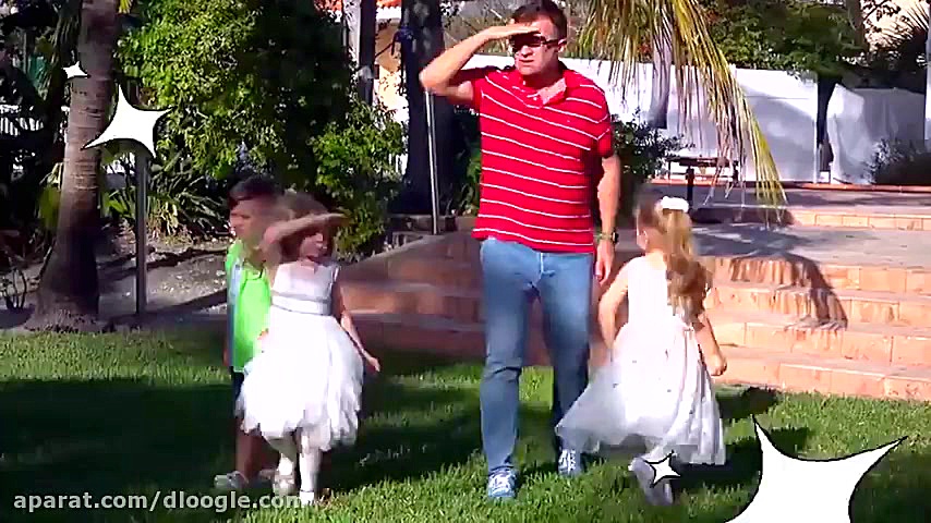 استیسی ، دایانا و رما هدیه می...