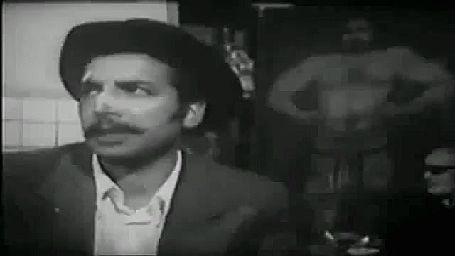 هنرنمایی بهمن مفید در فیلم قیص...