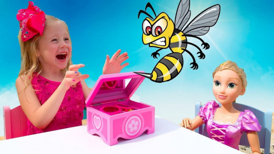 ناستیا و فروشنده اسباب بازی ها...