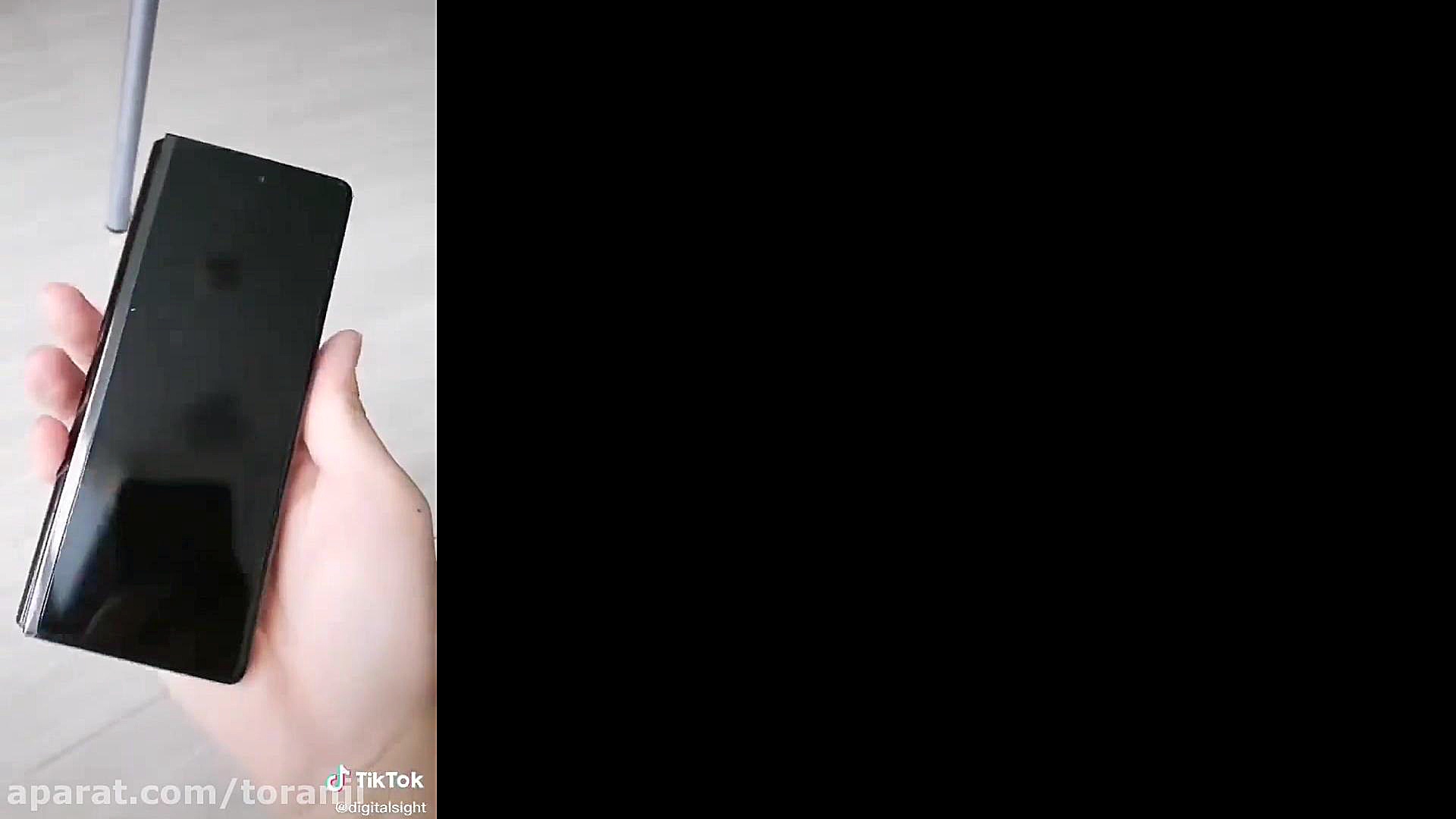 گلکسی زد فولد ۲ را در واقعیت ب...