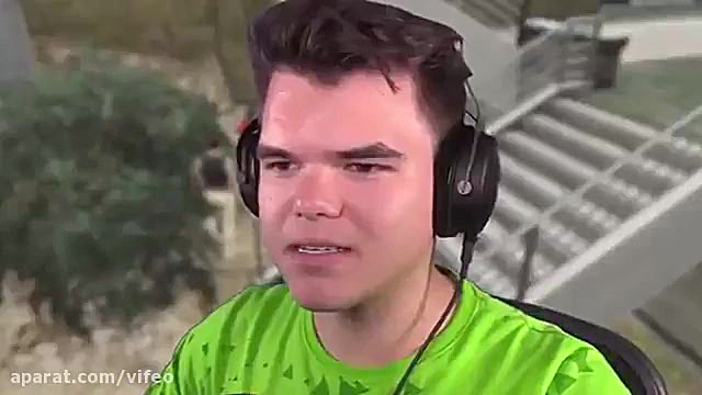 توی کمد مدرسه قایم شدم