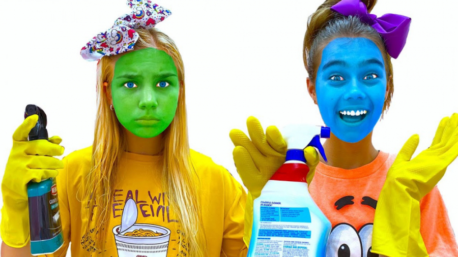 دوستان دیانا و استیسی  مگی و ن...