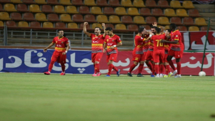 خلاصه بازی فولاد 1 0 تراکتور