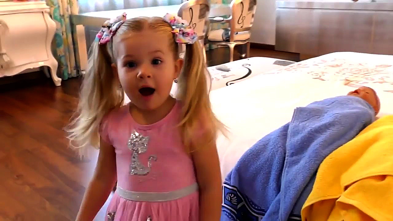 دیانا و اسباب بازی ها  بازی پر...