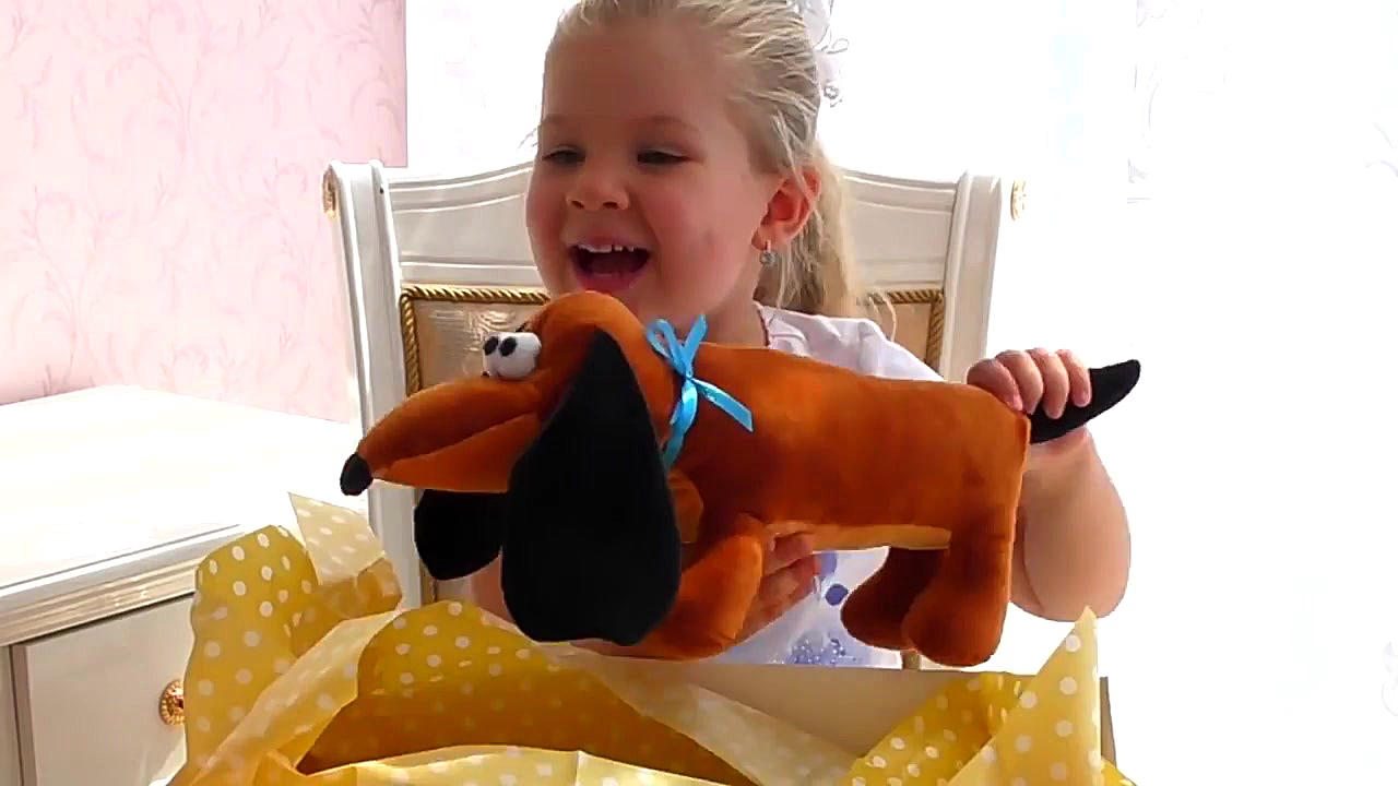 دیانا و اسباب بازی ها  هدیه بچ...