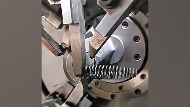 سازنده فنر ۰۹۱۲۲۳۳۵۹۵۵