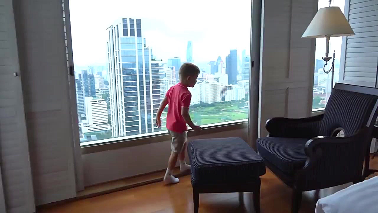 ماجراهای دیانا و روما  قایم با...