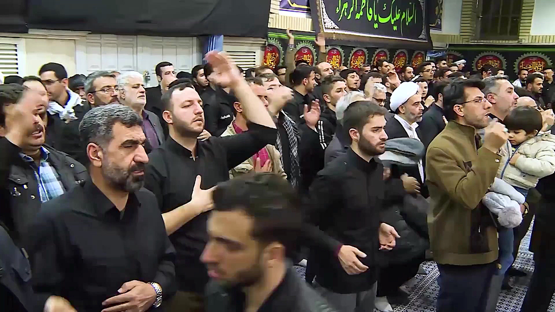 مداحی حاج محمود کریمی برای سرد...