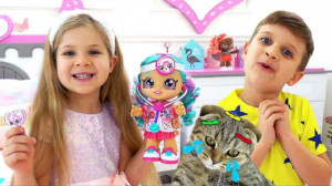 دیانا و روما :: بازی با عروسک...