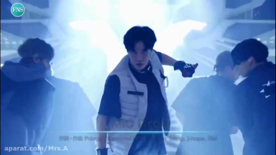 اجرای آهنگ Mic Drop از بی تی ا...