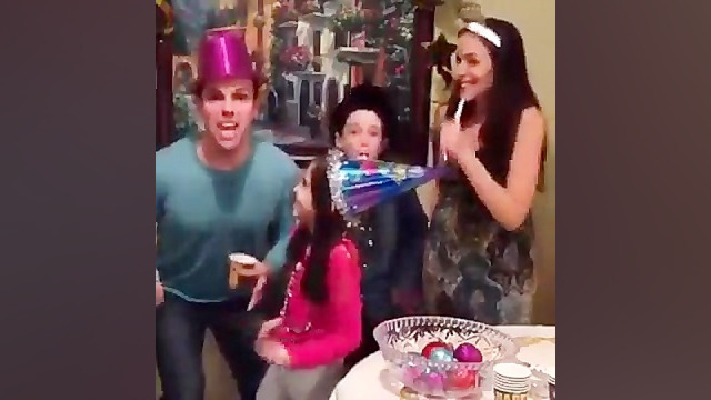 دختر بچه جوگیر