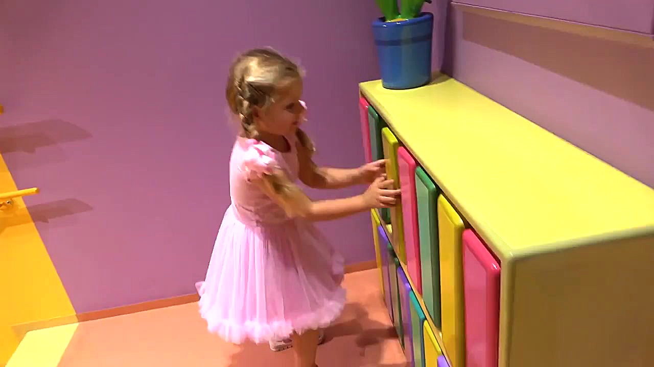 ماجراهای دیانا و روما  بازی کر...