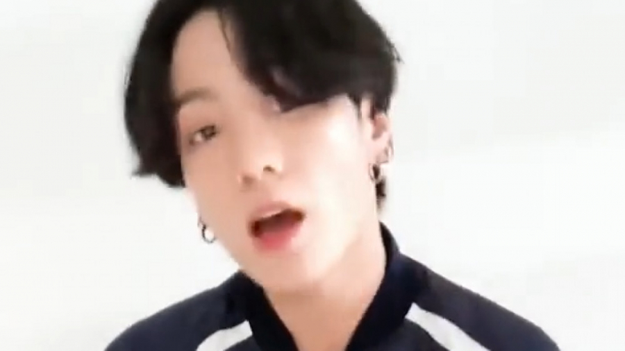 BTS (방탄소년단) Sing & 039;Dy...