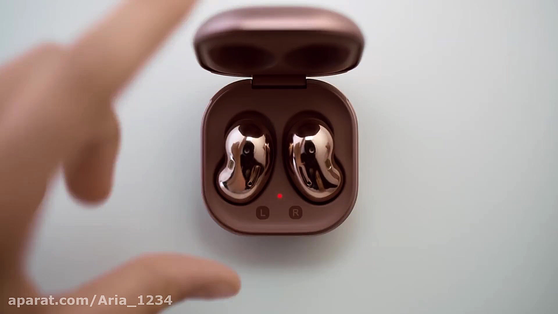 ویدیو ی هدفون گلکسی بادز لایو...