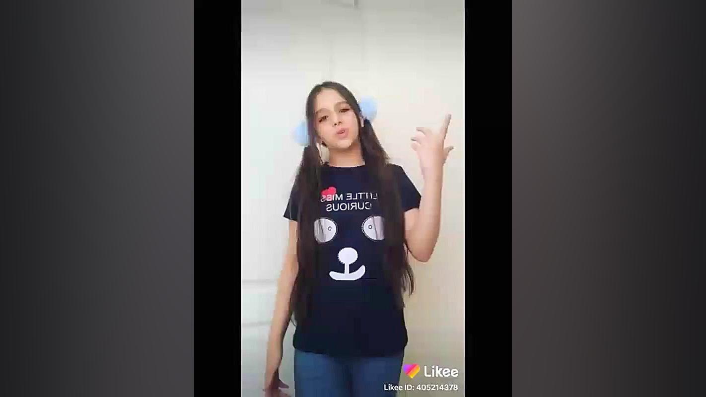 دابسمش پارمیس و خواهرش