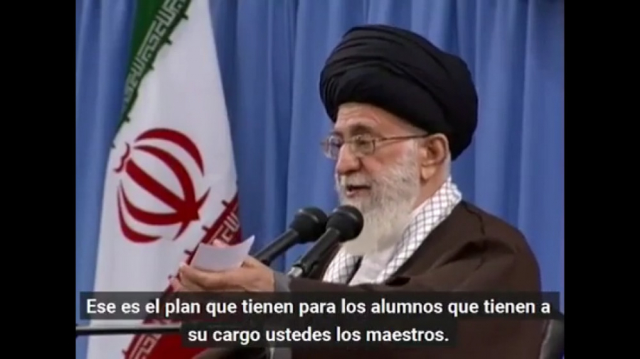 رهبر انقلاب: انگلیسی تنها زبان...