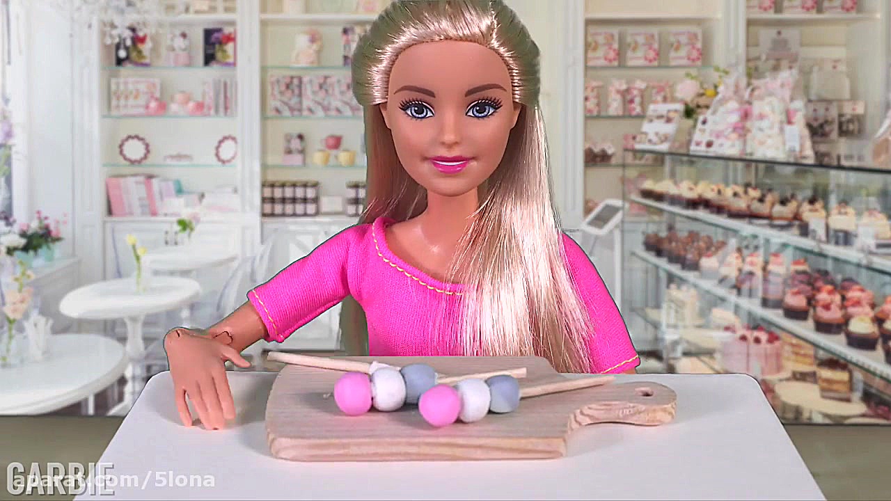 چالش فود اسمر:خوردن دانگو با ب...