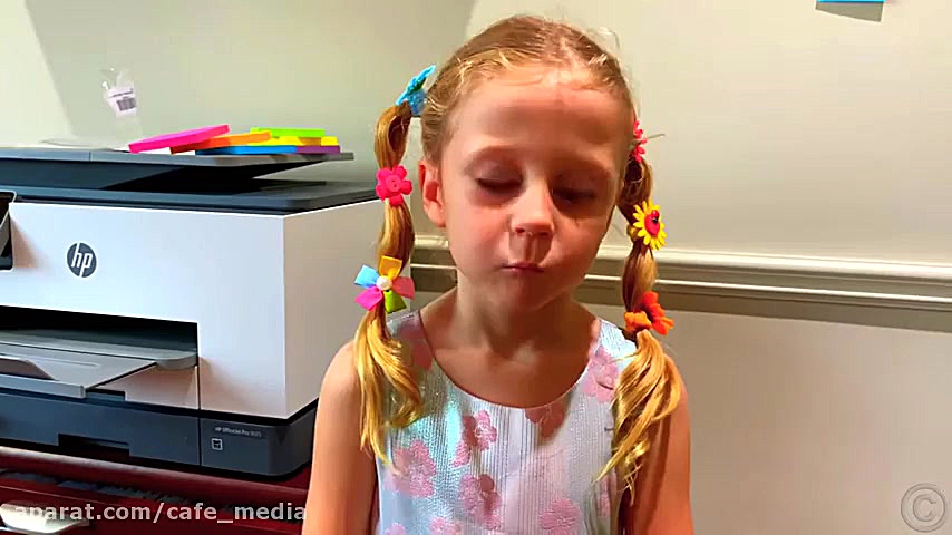 ناستیا و استیسی  ناستیا و پدرش...