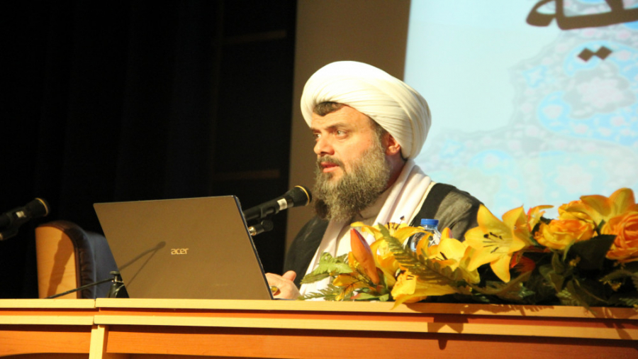 تفسیر سوره مبارکه زخرف توسط حض...