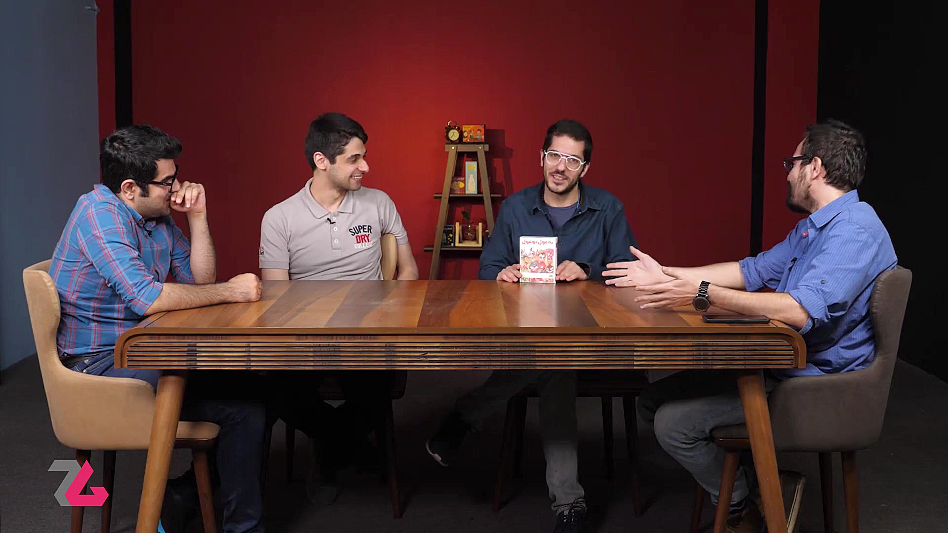 نیم نگاه رومیزی زومجی: یه غول...