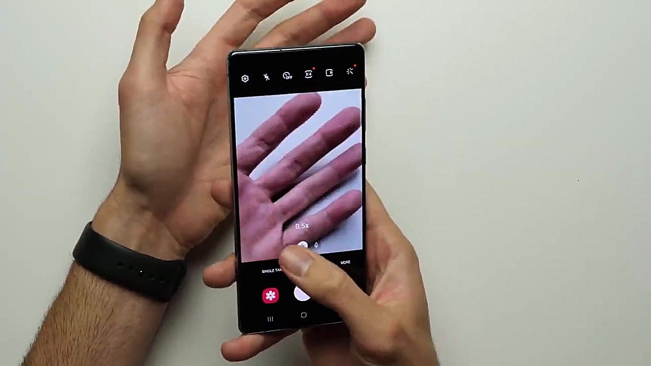 تست مقاومت گلکسی نوت ۲۰ در مقا...