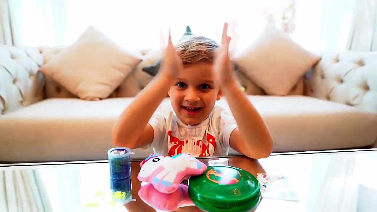 دیانا و اسباب بازی ها  اسباب ب...