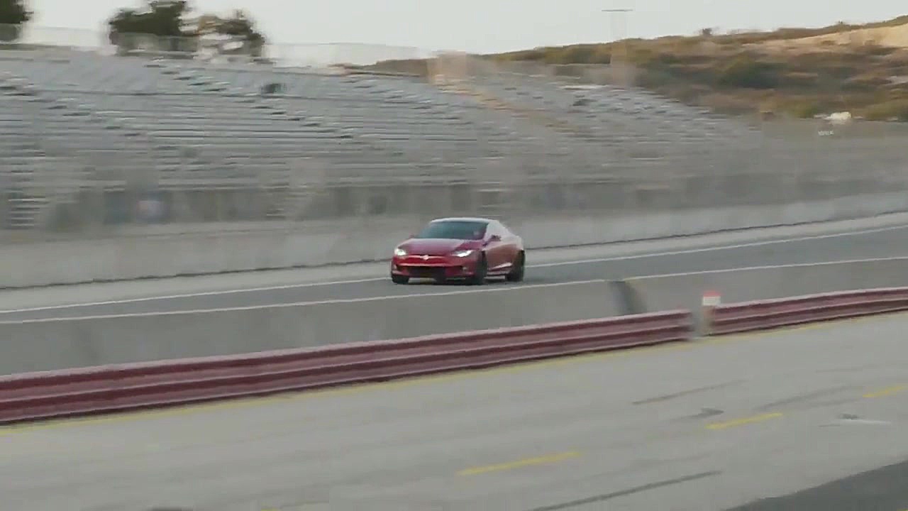 پرچمدار سدان های الکتریکی جهان...