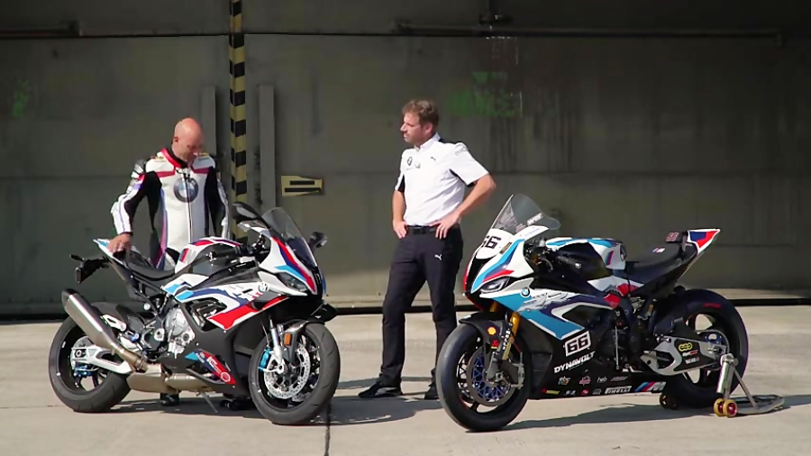 معرفی موتورسیکلت ب ام و M 1000...