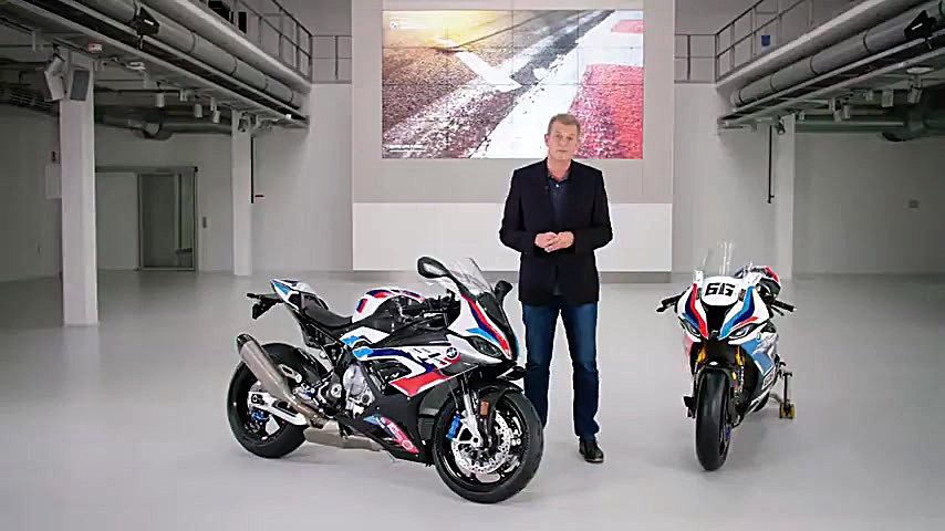 معرفی موتورسیکلت ب ام و M 1000...