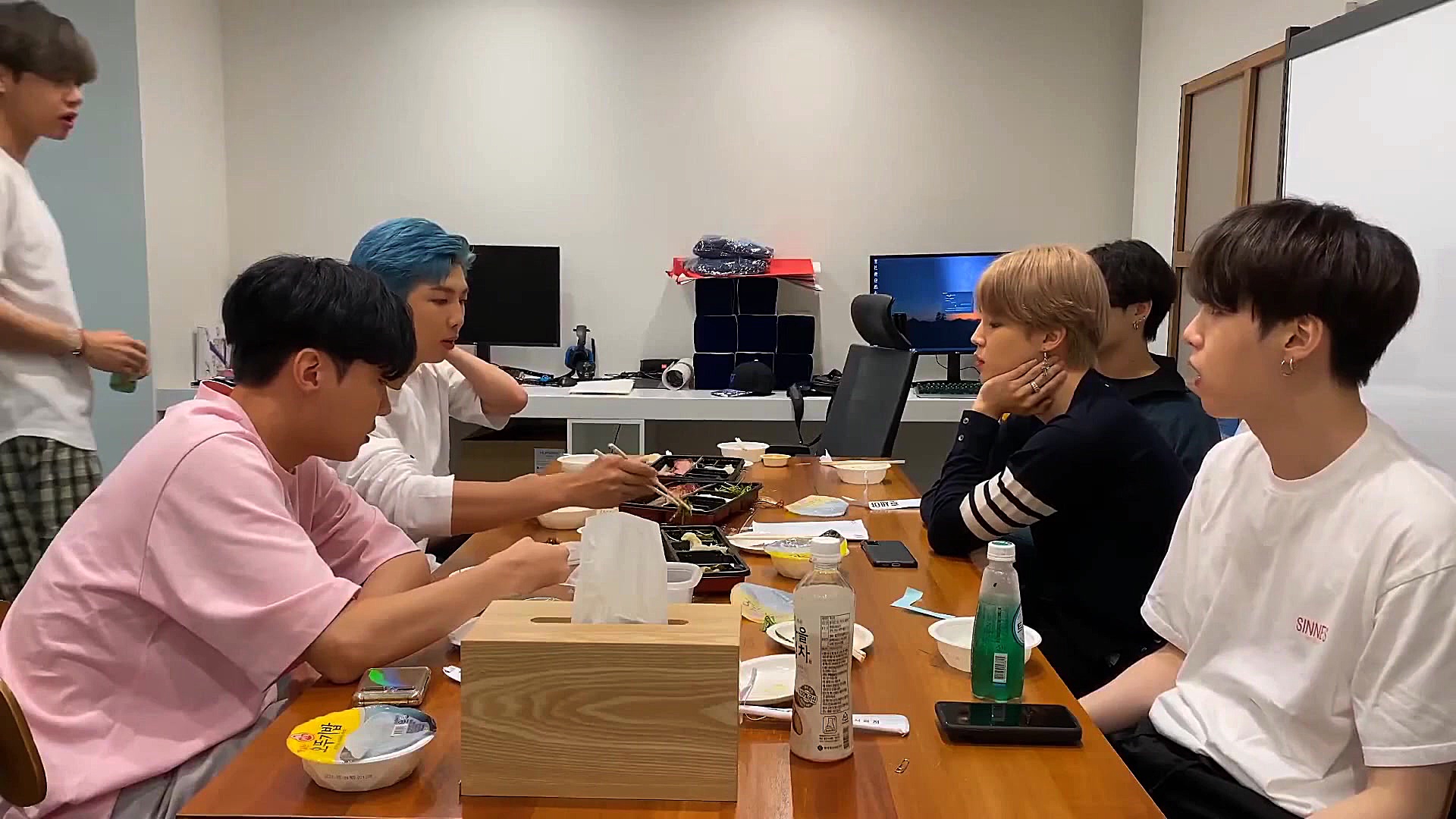 2008 BTS (ENG) لایو جدید یوتیو...