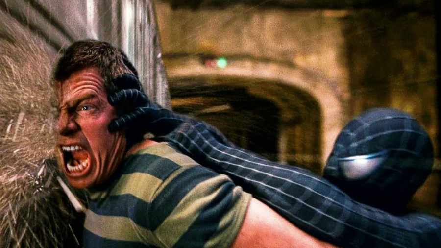 نبرد مرد عنکبوتی و مرد شنی در...