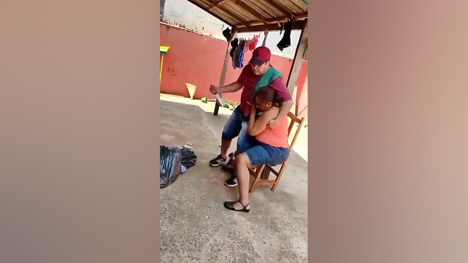 درگیری پلیس با فرد چاقوکش و گر...