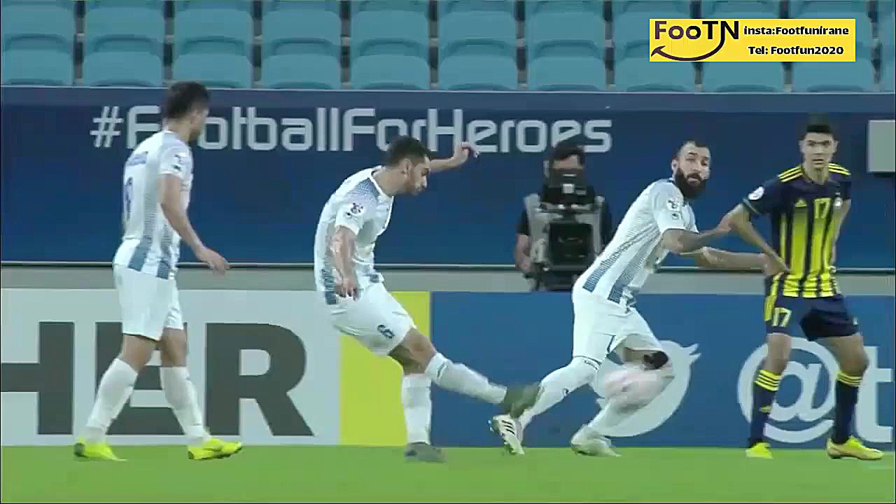 کاشته دیدنی علی کریمی و گل اول...