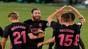 خلاصه بازی بتیس 2 3 رئال مادری...