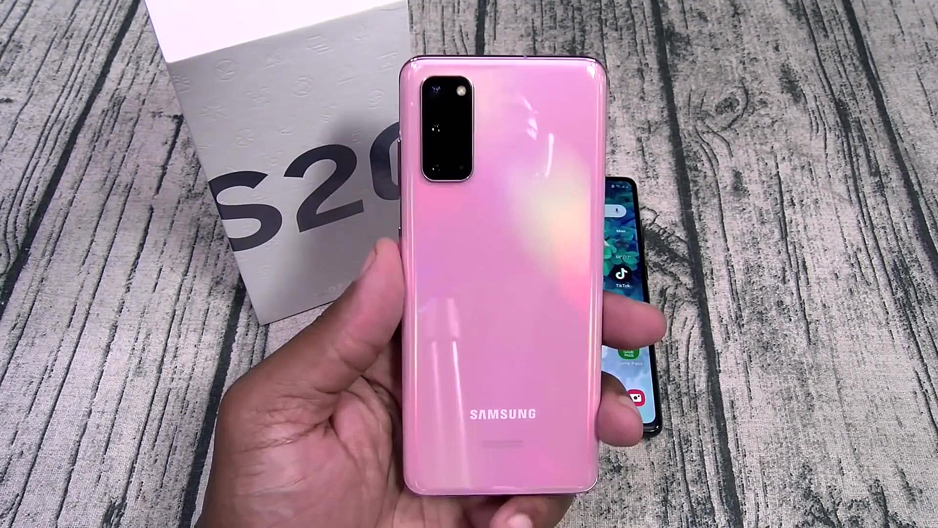 آنباکس گوشی سامسونگ گلکسی اس ۲...