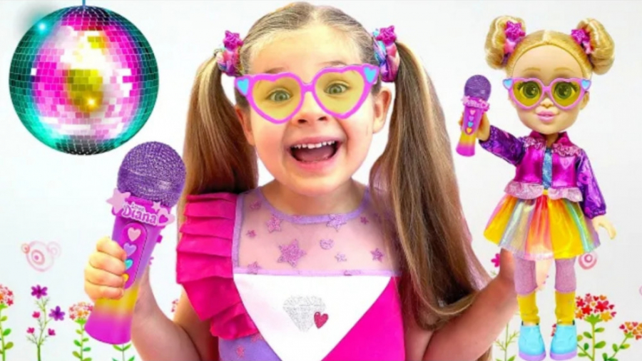 دیانا و روما :: بازی با عروسک...