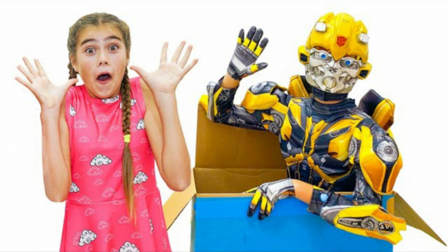 ناستیا و آرتم :: بازی با اسباب...