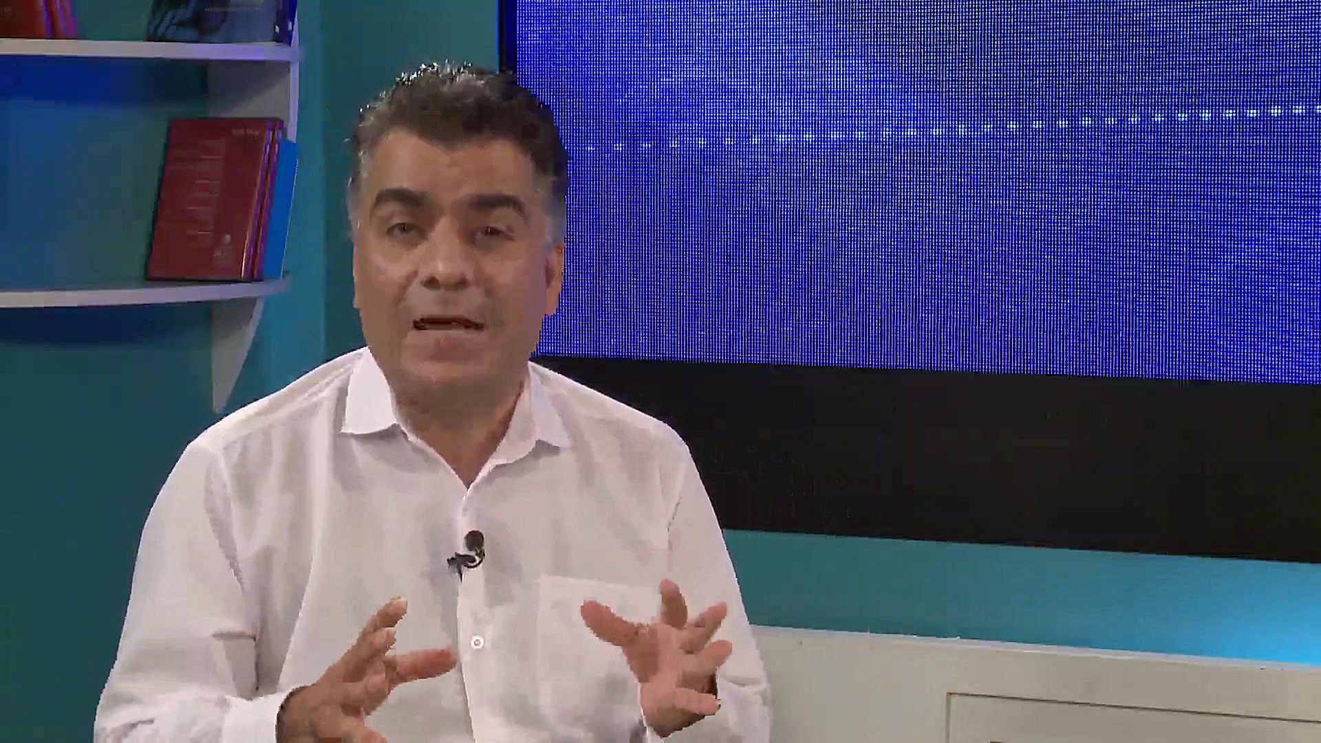 کافه مناظره  میزبان آرمن فرد م...