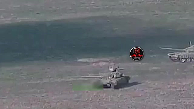 لحظه انهدام تانک جمهوری آذربای...