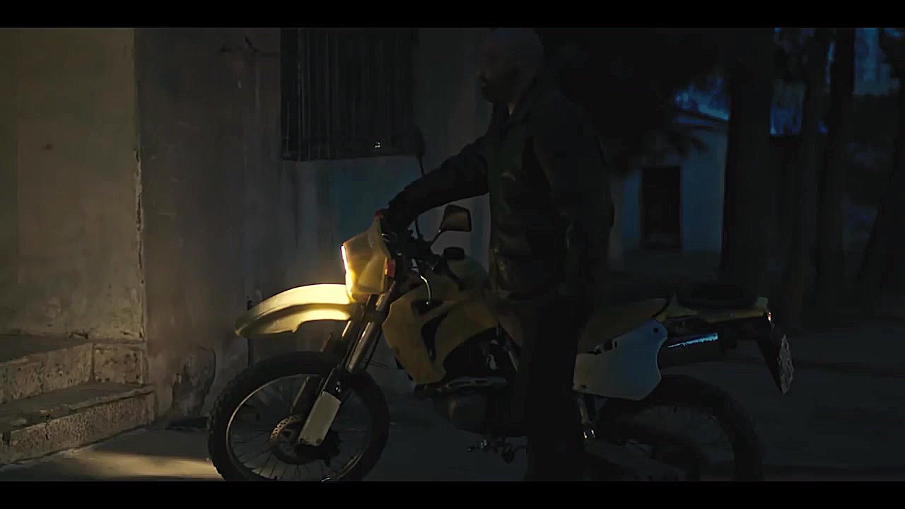 فیلم سینمایی حمال طلا