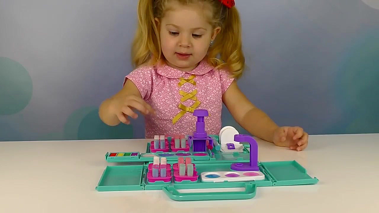 Diana Unboxes Pom Pom Wow  اسب...